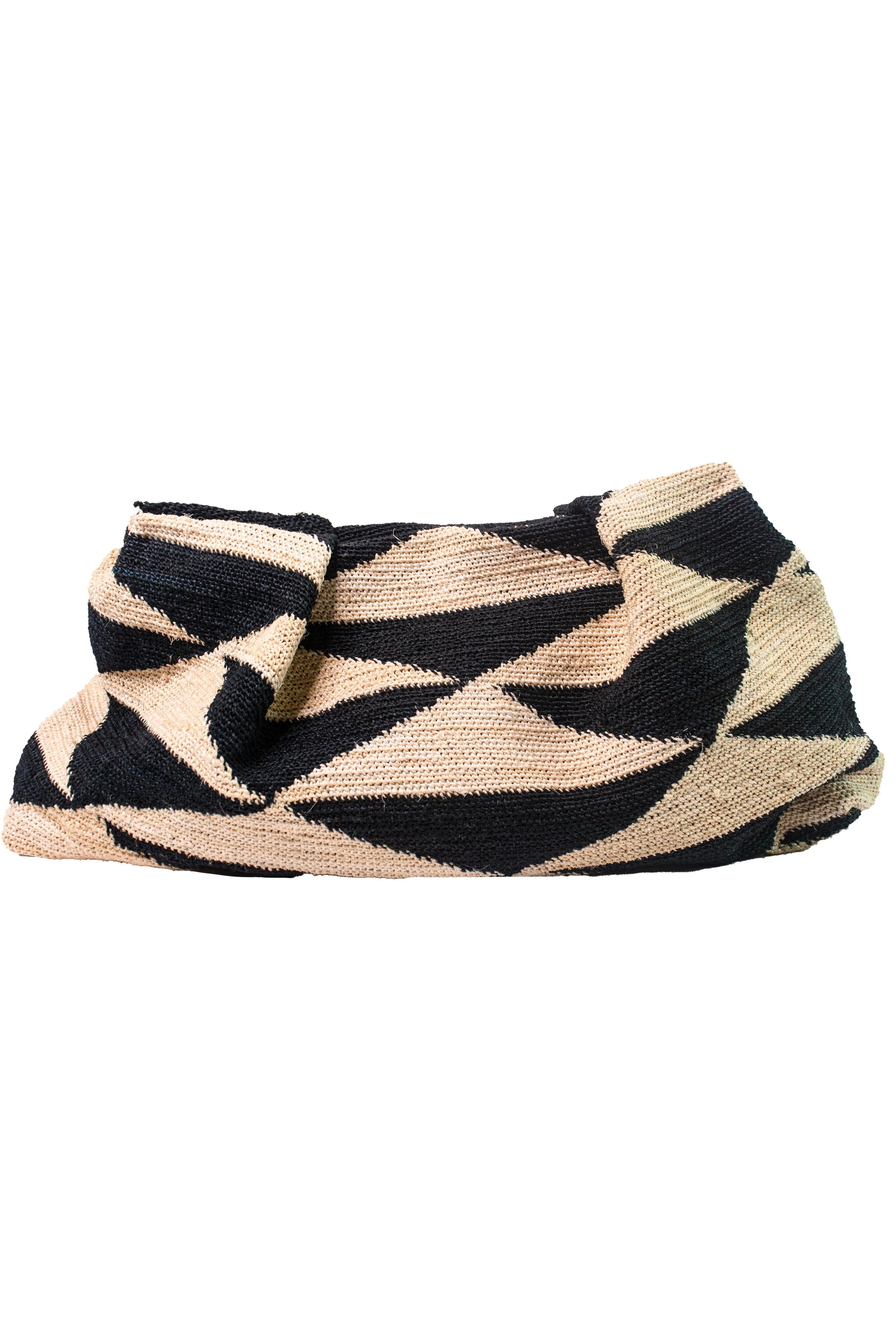 Sisal Maxi Pouch