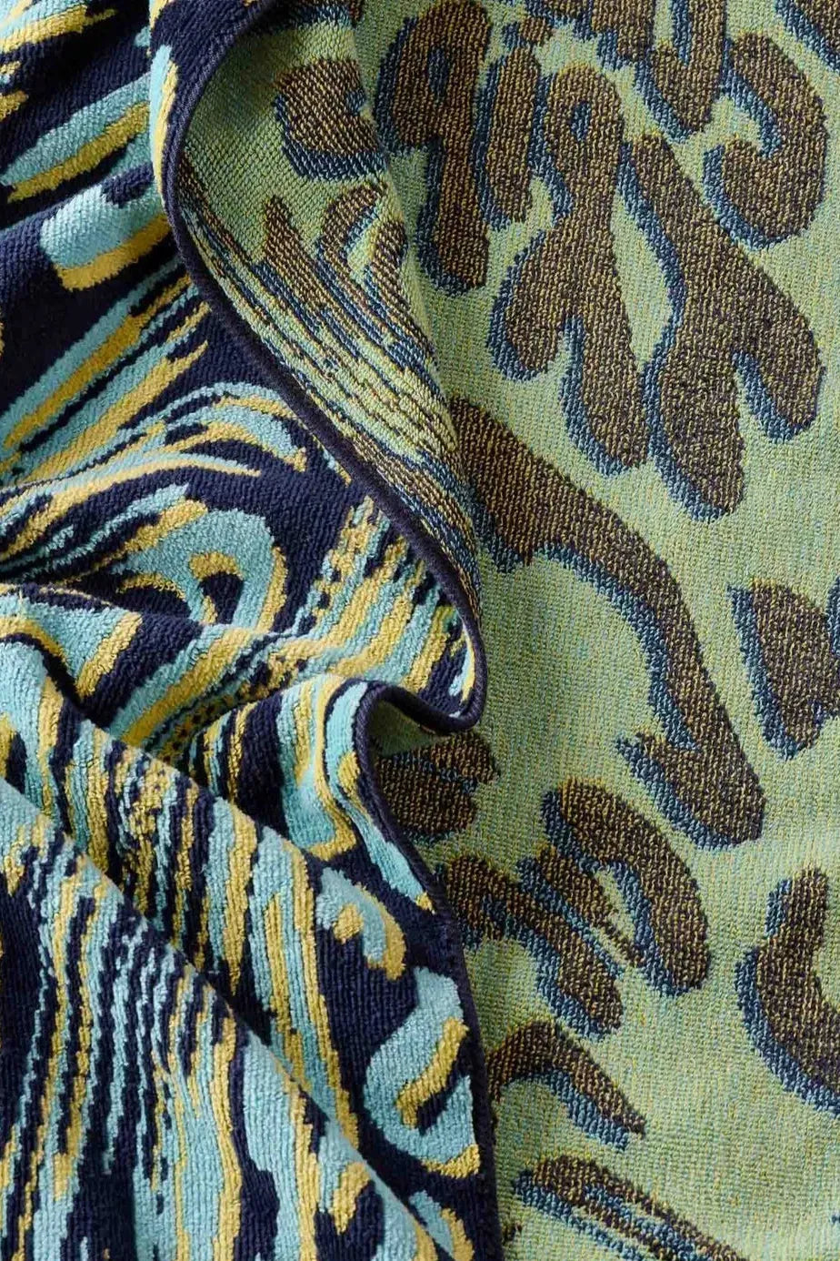 Kitty Kat Resort Towel (Bluish)