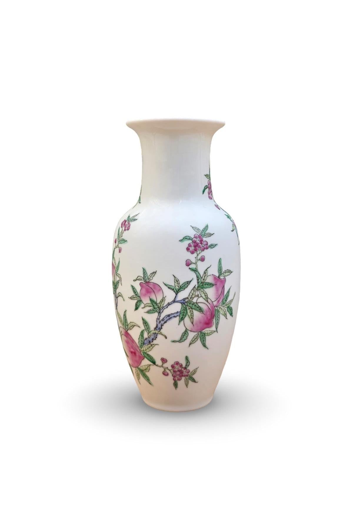 Peach Yuhuchunping Vase