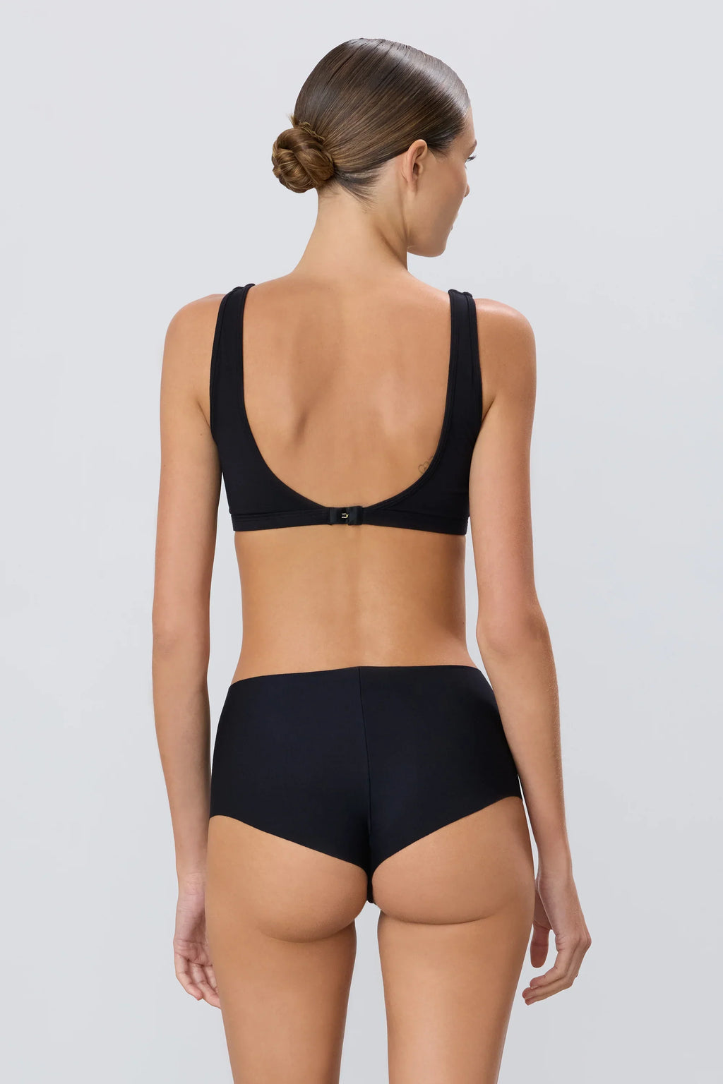 Scoop Neck Bra (Black)